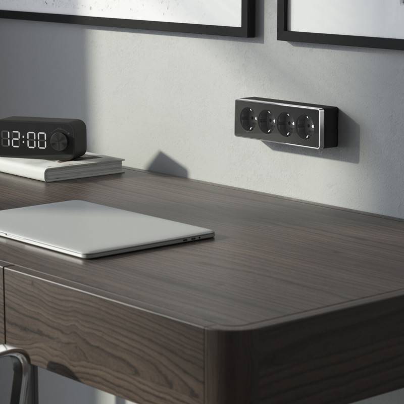 Розетка Werkel W5072258 черный/хром