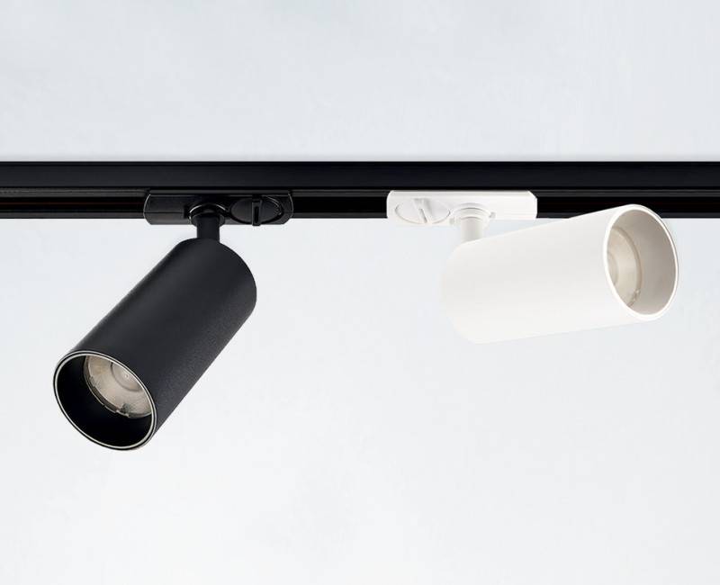 Светильник на шине ITALLINE IT02-020 black 3000K