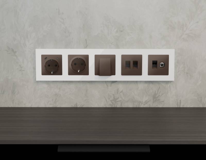 Розетка Ambrella Volt MA642110