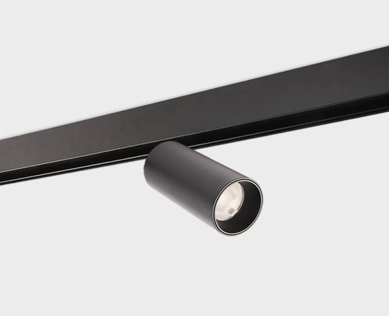 Светильник на шине ITALLINE IT012-5026 black 3000K