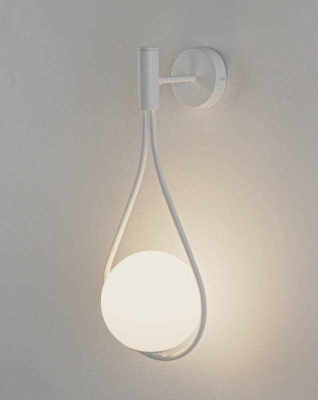 Бра Moderli V11575-1W