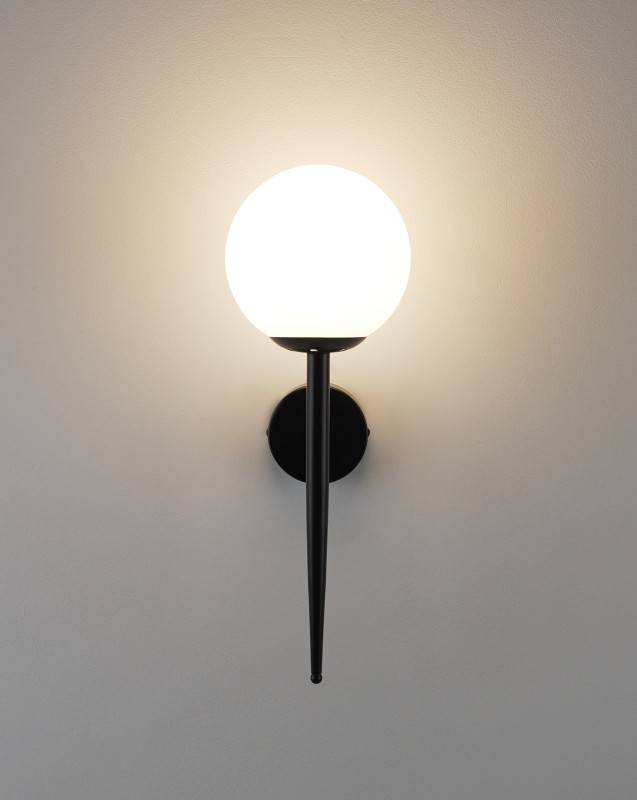 Бра Moderli V11562-1W