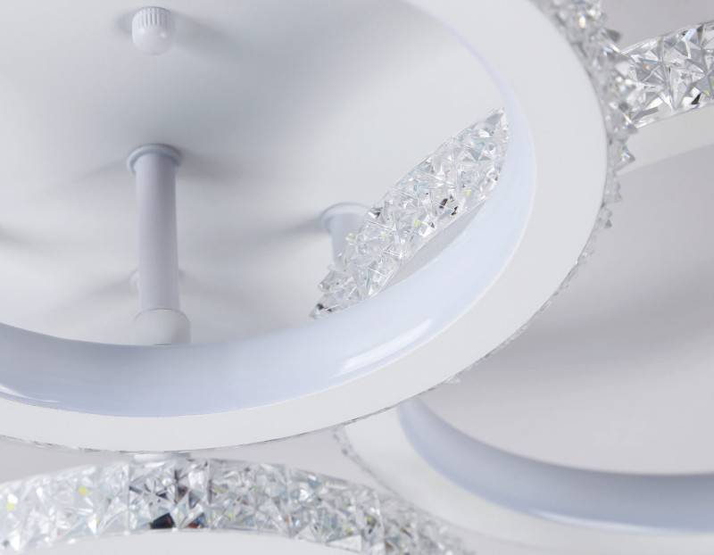 Накладная люстра Ambrella Light FA9524