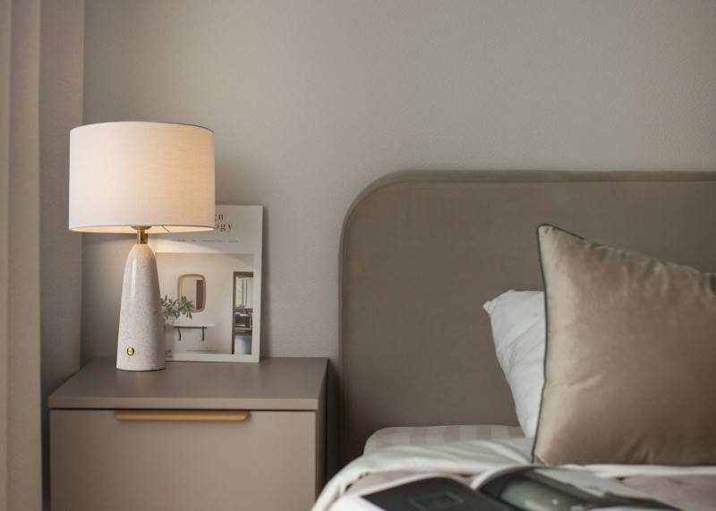 Настольная лампа Freya FR2054TL-01BS