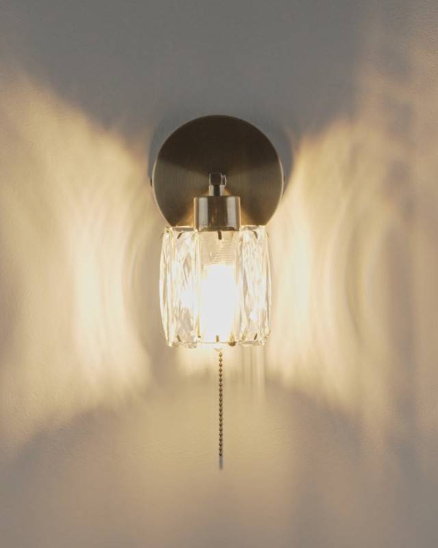 Бра Moderli V11710-1W