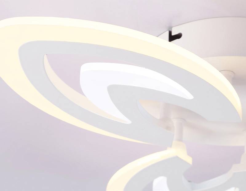 Накладная люстра Ambrella Light FA4545