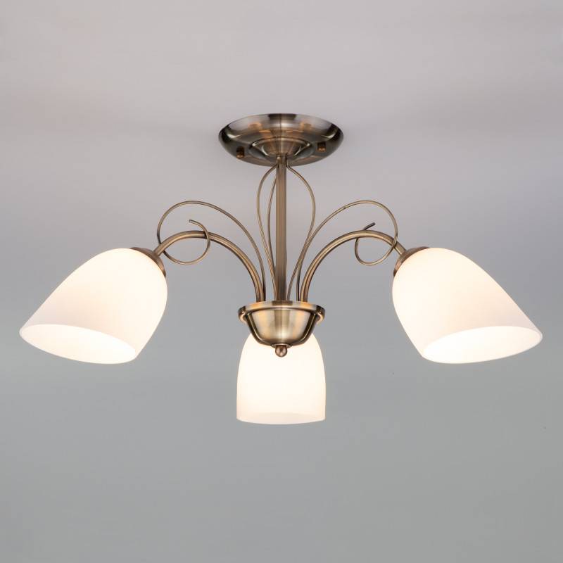 Люстра на штанге Eurosvet 30107/3 античная бронза