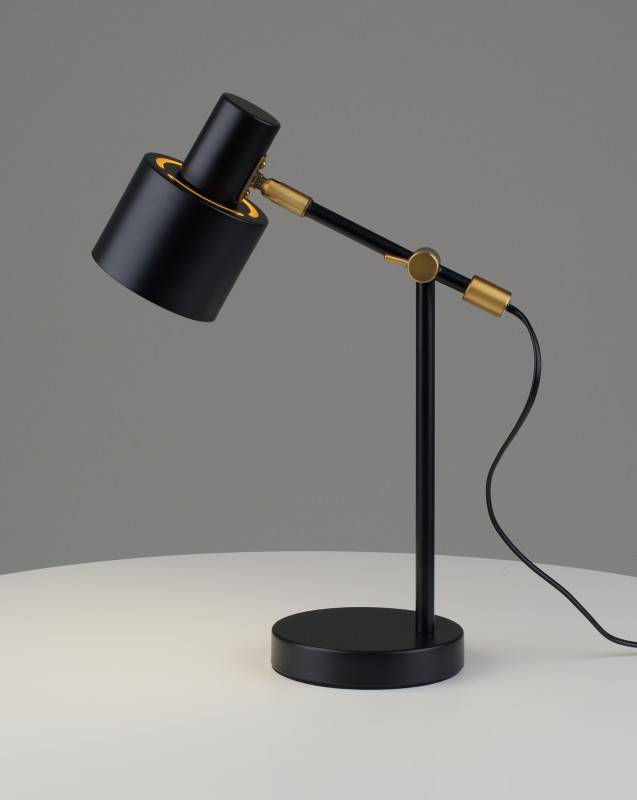 Настольная лампа Moderli V11263-1T