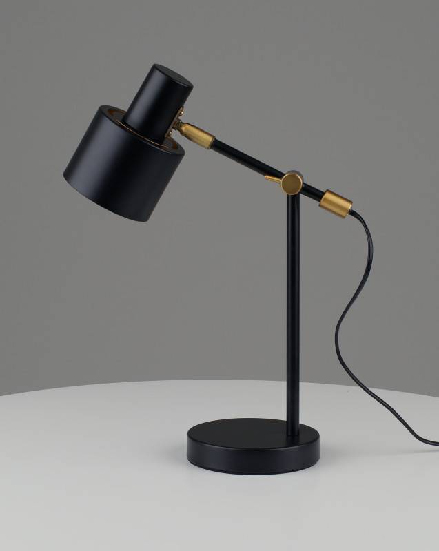 Настольная лампа Moderli V11263-1T