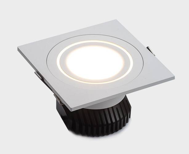 Встраиваемый светильник ITALLINE IT02-008 white