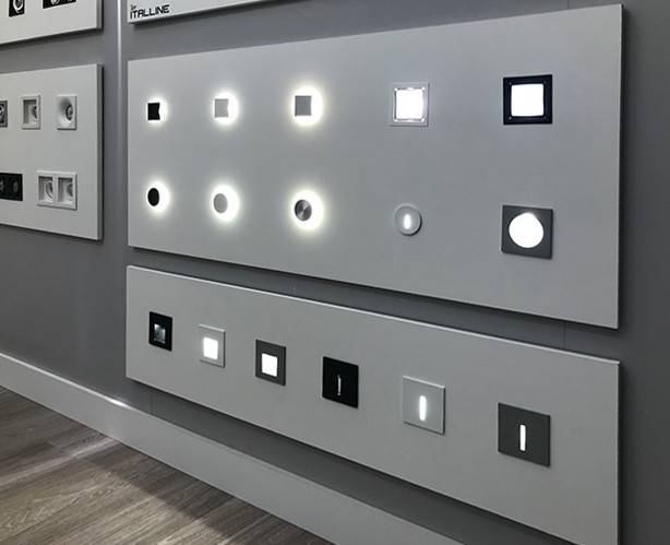 Подсветка ступеней лестницы ITALLINE DL 3019 white