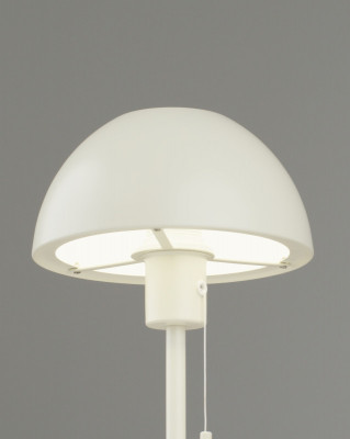 Настольная лампа Moderli V11321-1T