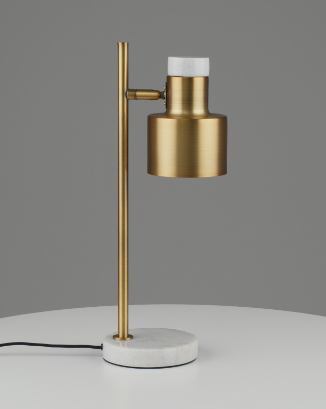 Настольная лампа Moderli V11308-1T