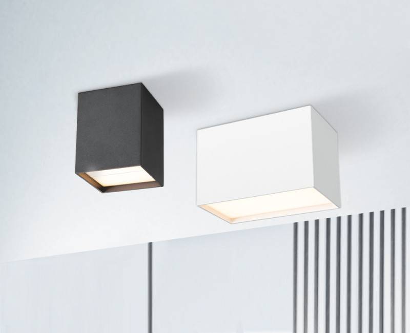 Накладной светильник ITALLINE DL 3028 black 3000K