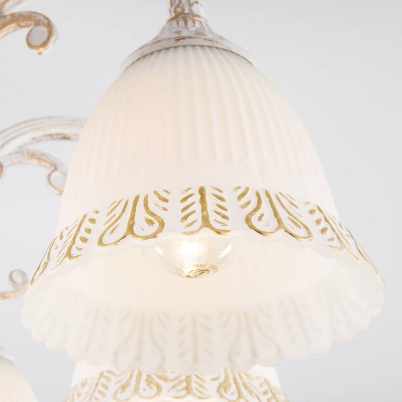 Люстра на штанге Eurosvet 60107/8 белый с золотом