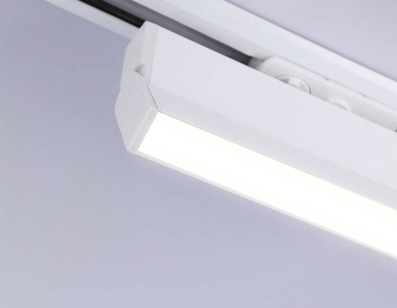 Светильник на шине Ambrella Light GL6806