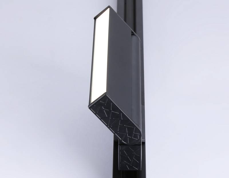 Светильник на шине Ambrella Light GL6808