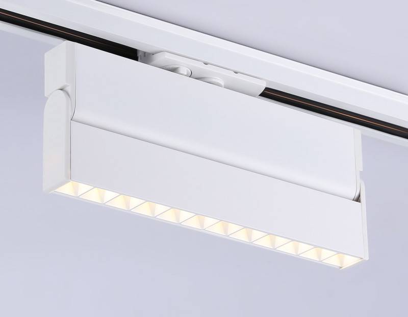 Светильник на шине Ambrella Light GL6815