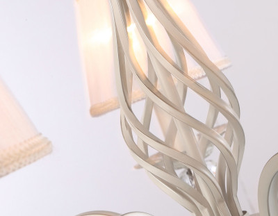 Подвесная люстра Ambrella Light TR4547