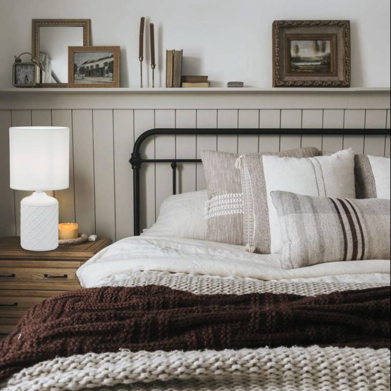 Настольная лампа Escada 10165/L White